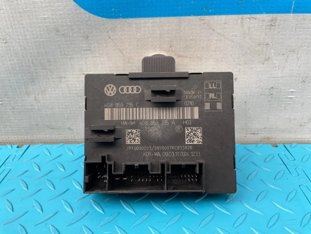 Блок двери Audi A6 2011 4G8959795D C7 CHVA 2.8, задний