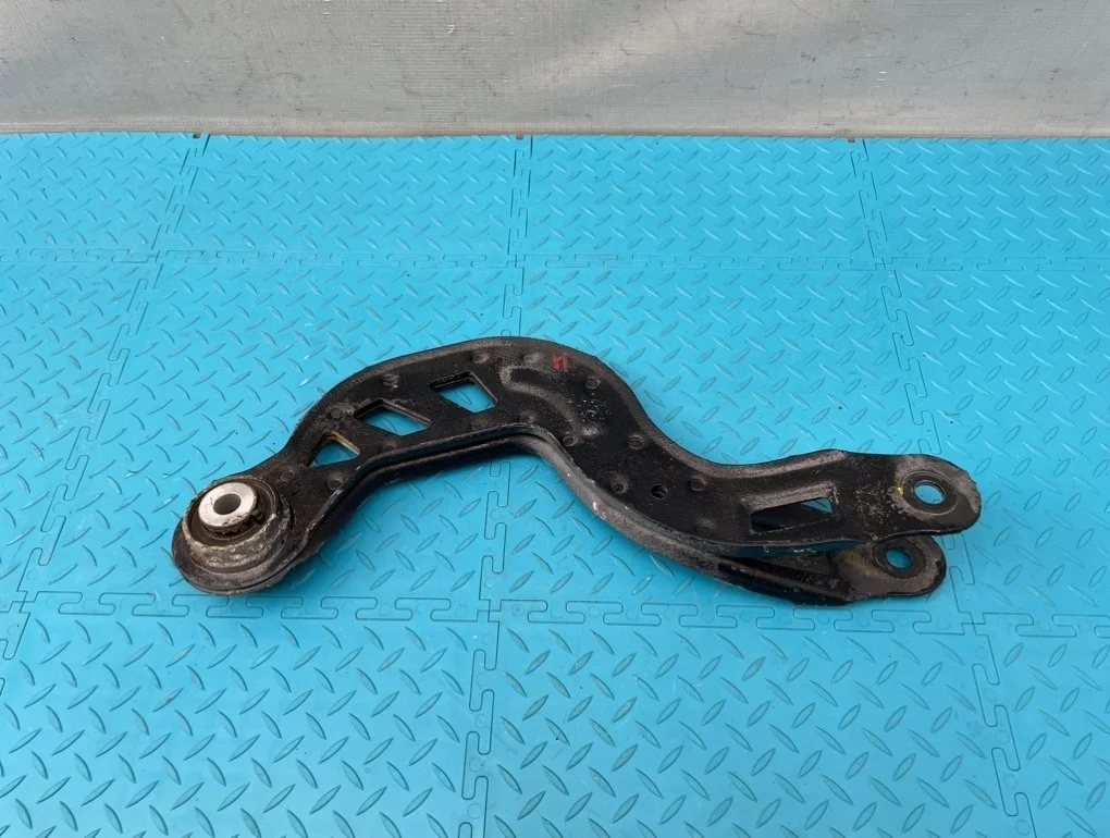 Рычаг Mercedes-Benz Cla-Class 2013 A2463501006 C117 270.920 2.0, задний