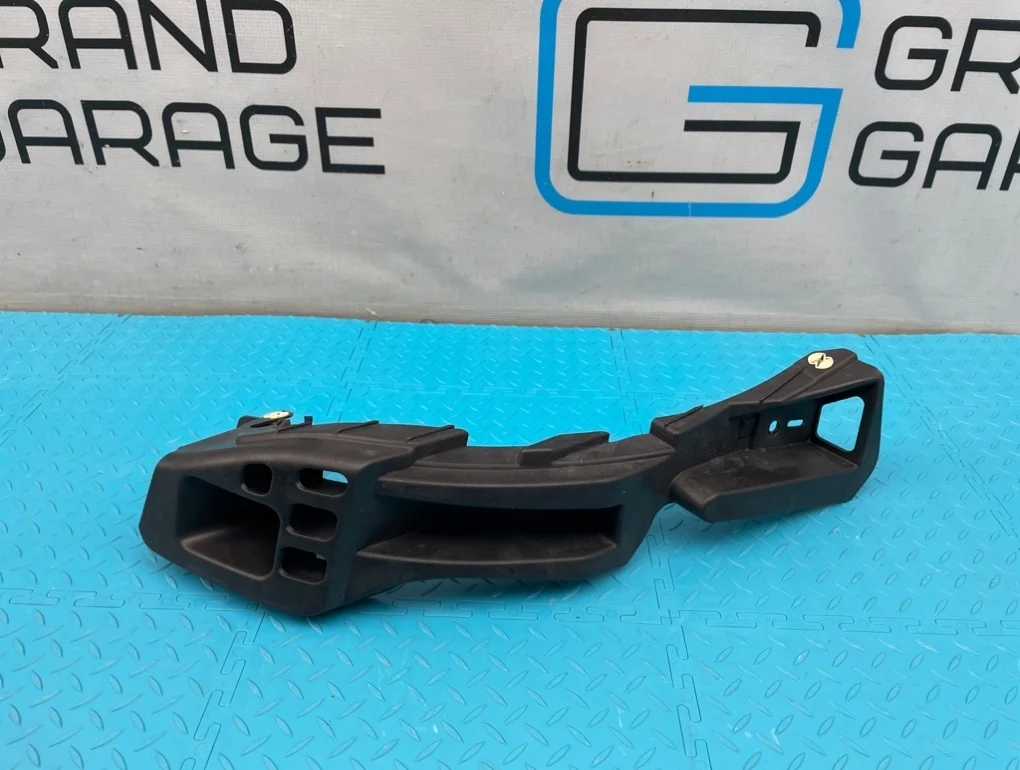 Кронштейн бампера Porsche Cayenne 2013 95850539400 958 M55.02 3.6, задний правый