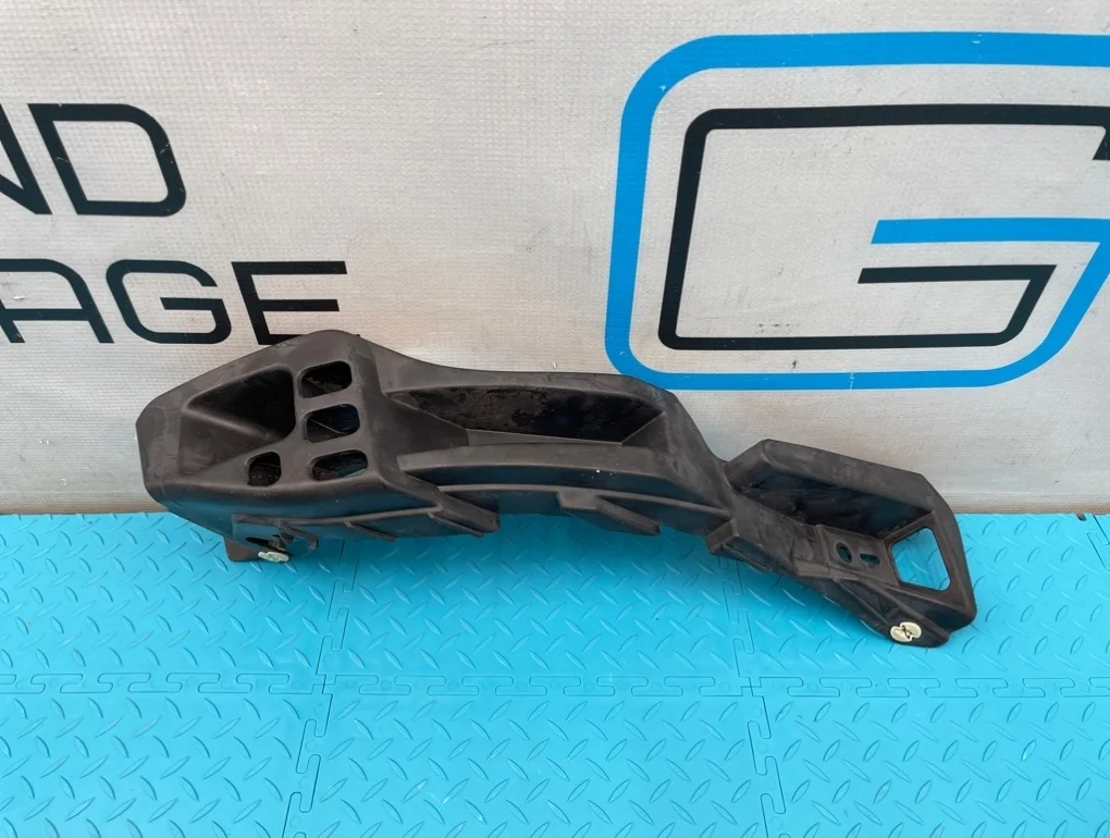 Кронштейн бампера Porsche Cayenne 2013 95850539300 958 M55.02 3.6, задний левый