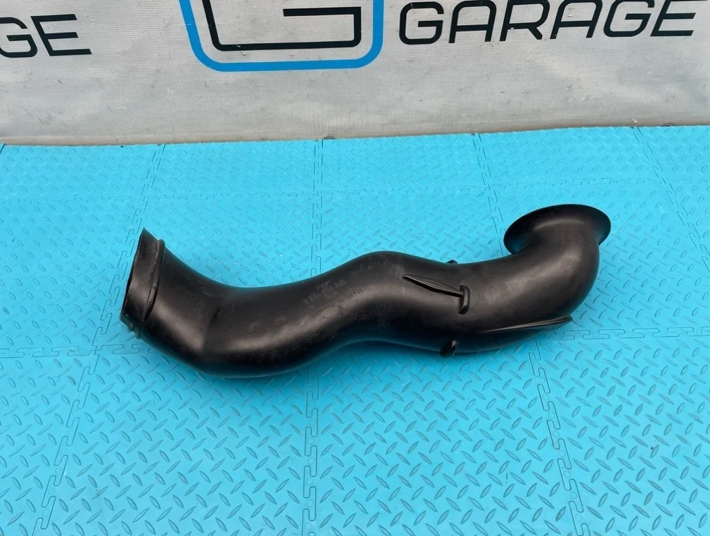 Патрубок воздушный Porsche Cayenne 2013 95811027100 958 M55.02 3.6