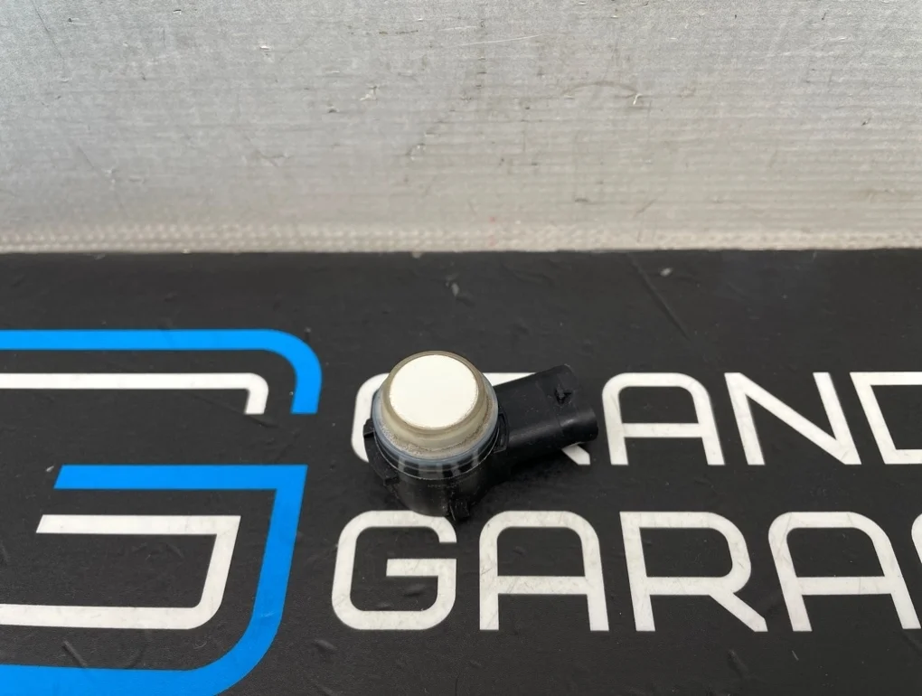 Датчик парктроника Mercedes-Benz Gla-Class 2014 A0009059300 X156 270.920 2.0