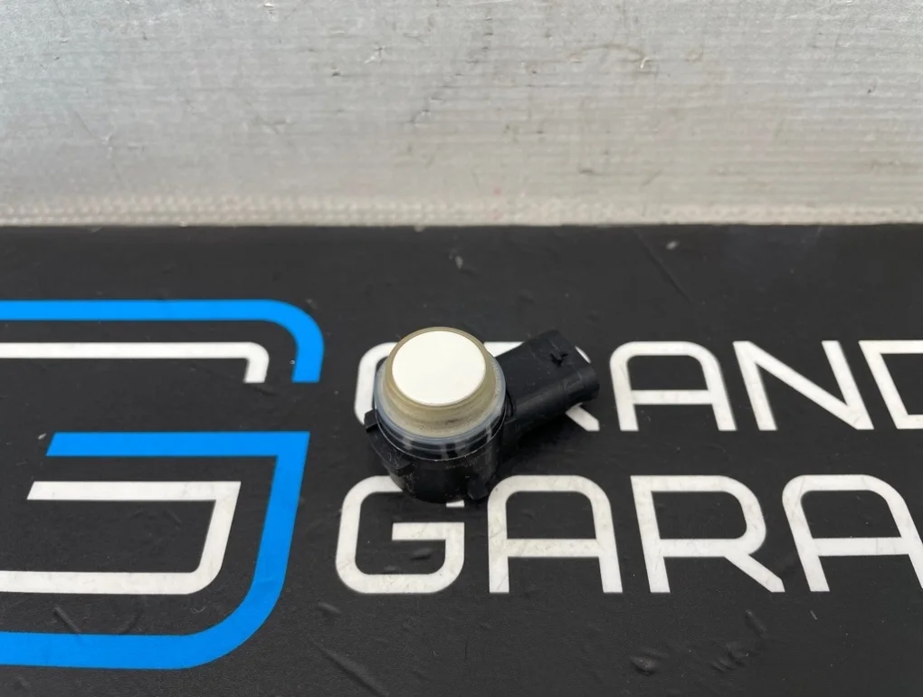 Датчик парктроника Mercedes-Benz Gla-Class 2014 A0009059300 X156 270.920 2.0