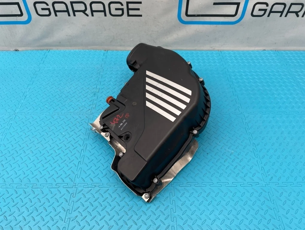 Корпус воздушного фильтра Bmw 7-Series 2009 13717577466 F01 N63B44A 4.4, правый
