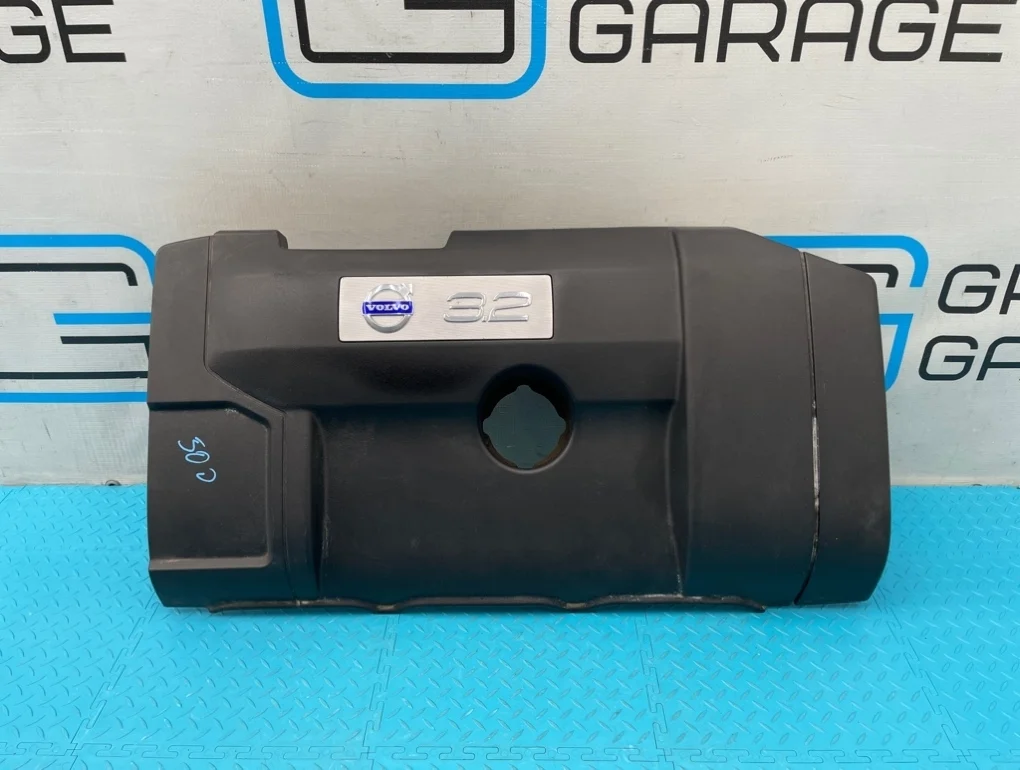 Крышка двигателя Volvo Xc70 2009 30757827 BZ B6324S 3.2