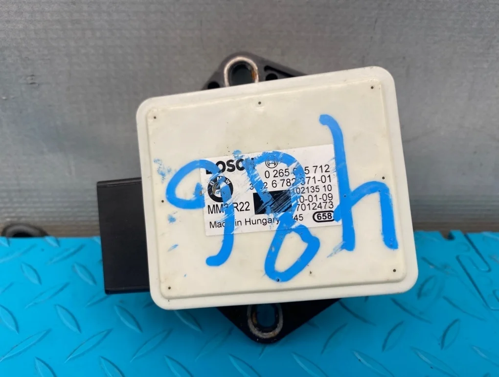 Датчик ускорения Bmw X5 2009 34526782371 E70 N52B30AF 3.0