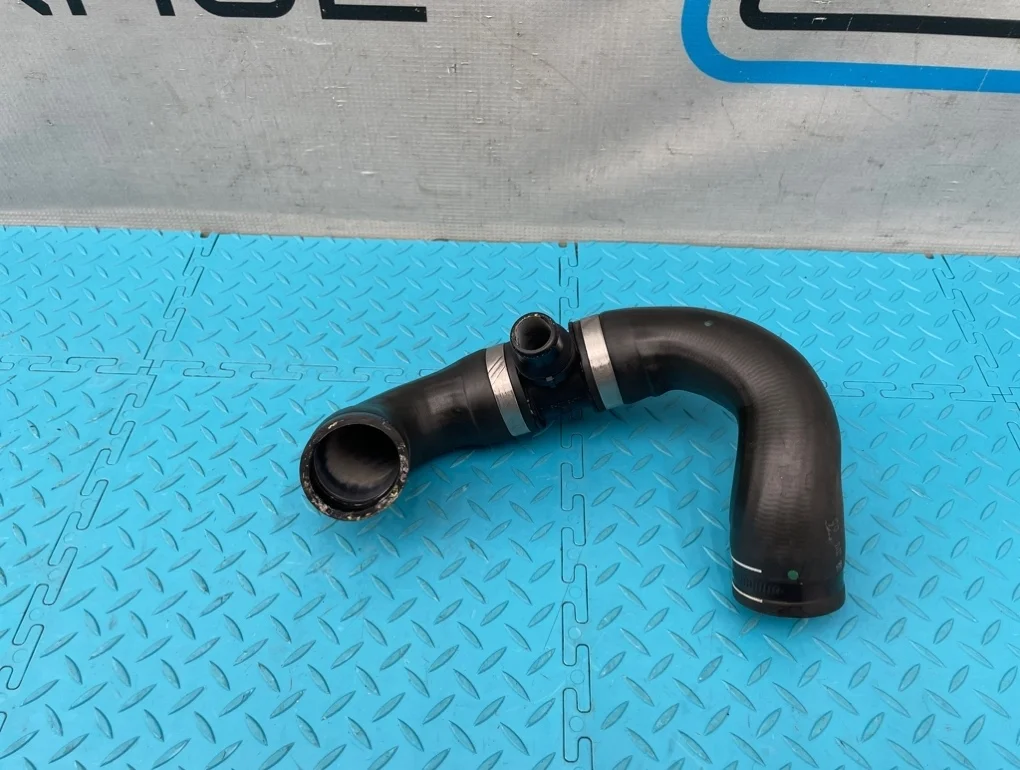 Патрубок охлаждения Bmw 5-Series 2013 11534615722 F10 N20B20B 2.0