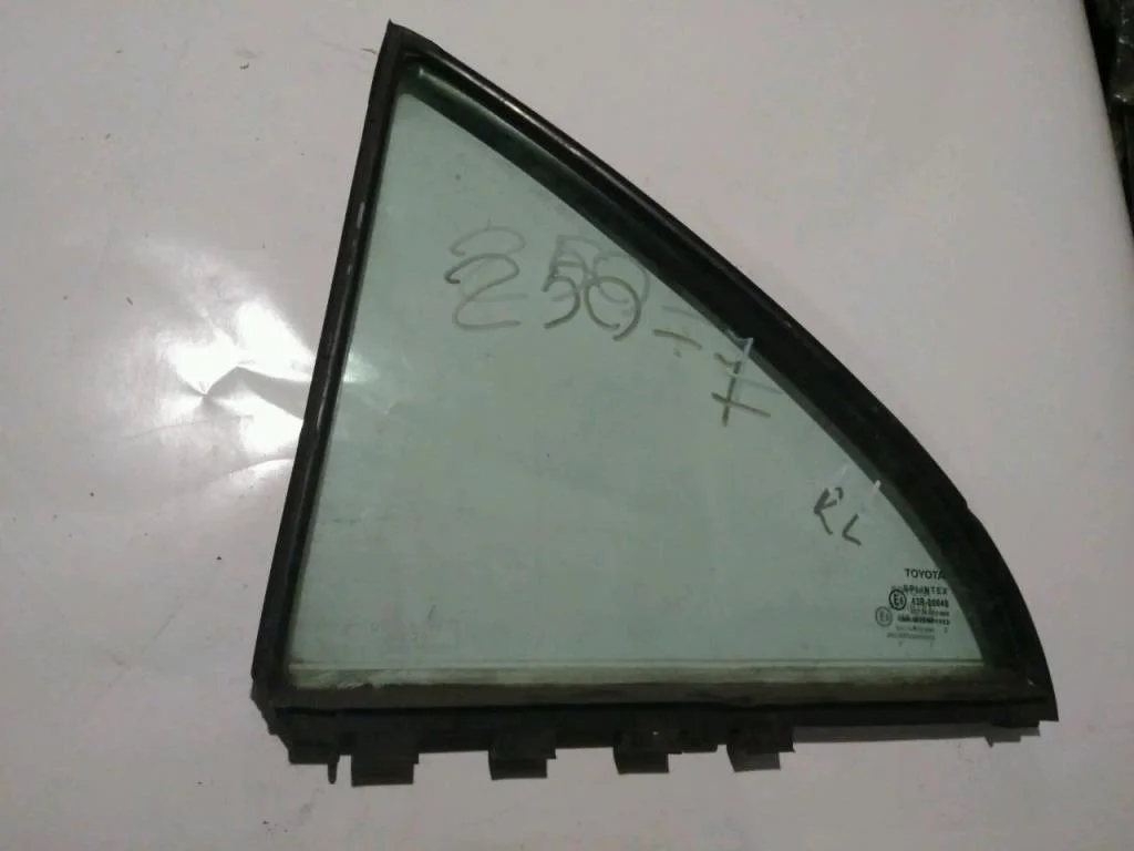 Б.у. форточка двери TOYOTA AVENSIS ZZT251 TOYOTA AVENSIS ZZT251