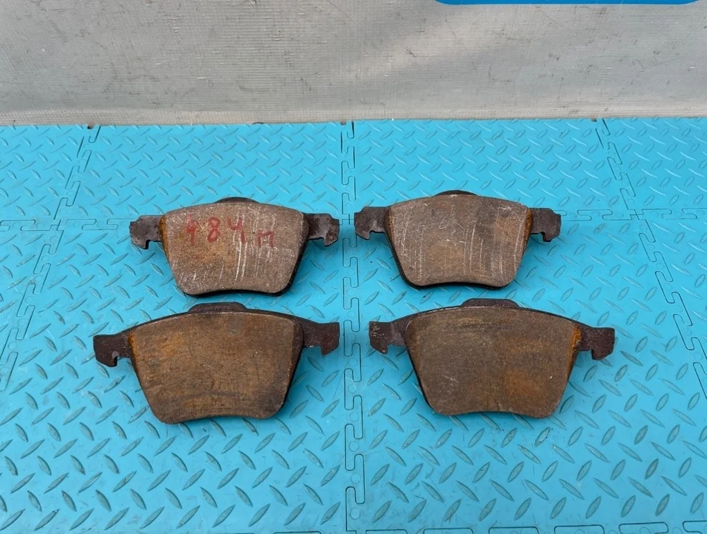 Колодки тормозные Volvo Xc90 2007 31262705 C B6324S 3.2, передние