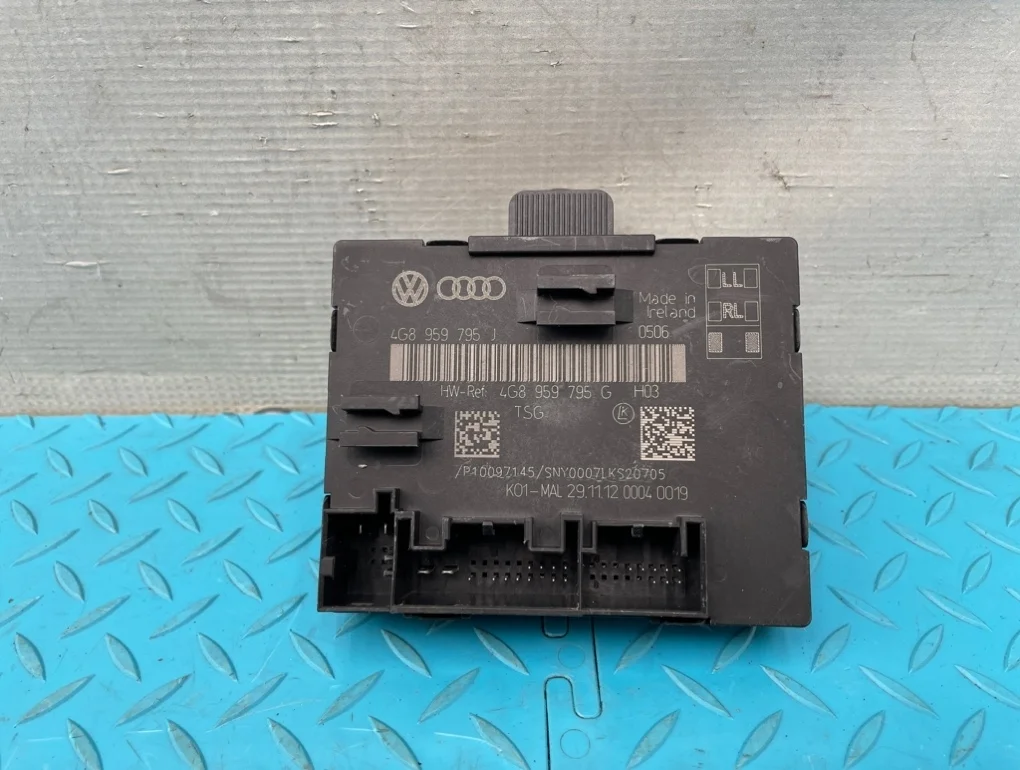 Блок двери Audi A6 2013 4G8959795D C7 CHVA 2.8, задний