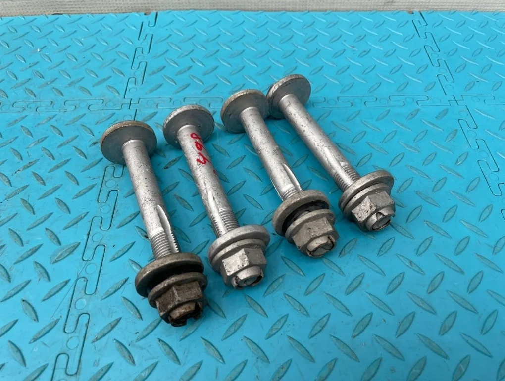 Болты развальные Bmw 5-Series 2012 07146888627 F10 N20B20B 2.0, задние