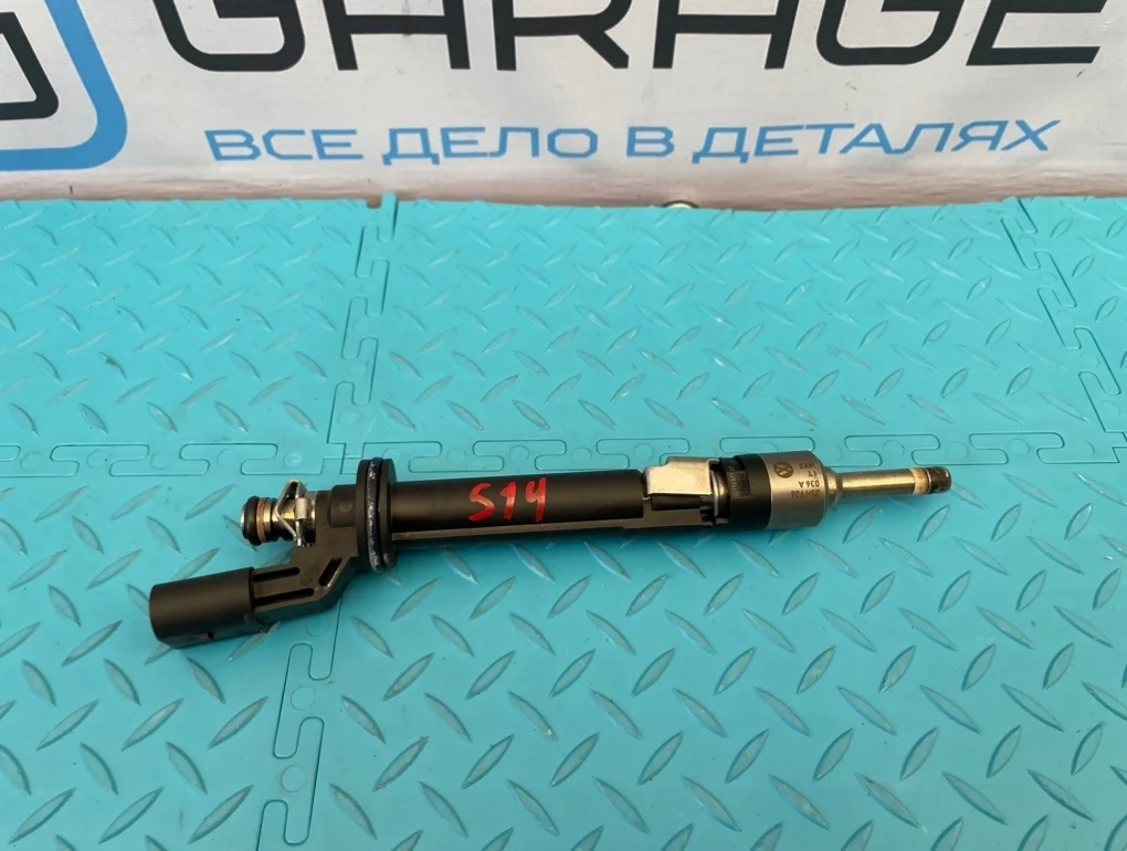 Форсунка топливная Volkswagen Touareg 2012 03H906036A 7P5 CGRA 3.6