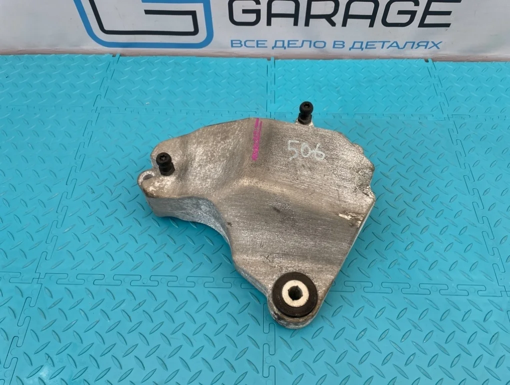 Кронштейн двигателя Mercedes-Benz B-Class 2012 A2702230002 W246 270.910 1.6, правый