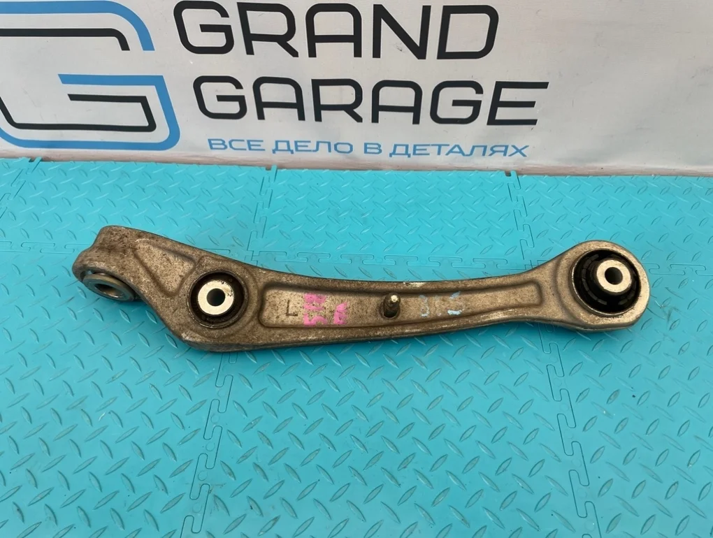 Рычаг Audi A7 2011 8K0407155C 4GA CGWB 3.0, передний левый