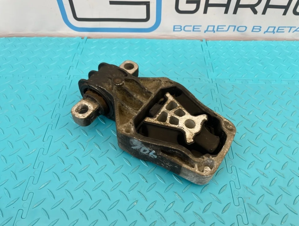 Подушка двигателя Mercedes-Benz B-Class 2012 A2462401209 W246 270.910 1.6