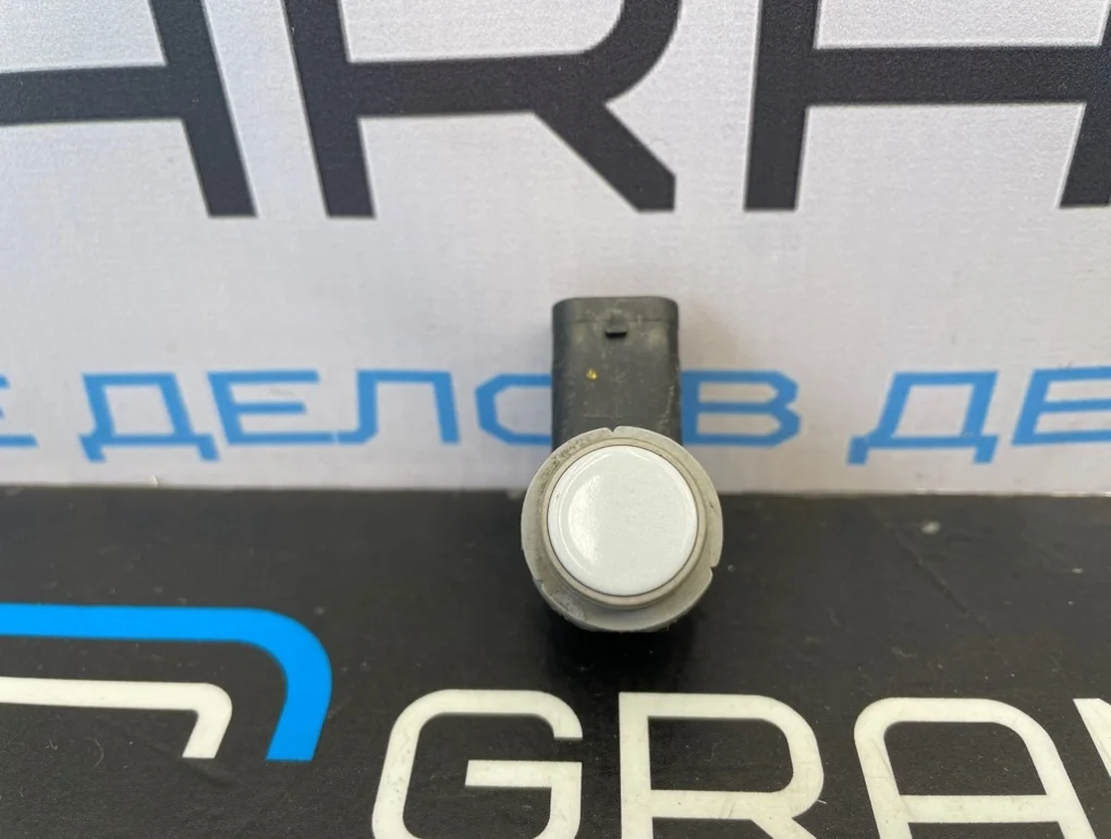 Датчик парктроника Audi A6 2013 1S0919275 C7 CHVA 2.8, передний