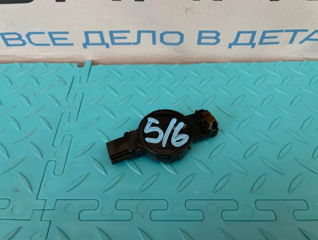 Датчик дождя Audi Q3 2012 81A955547B 8UB CPSA 2.0