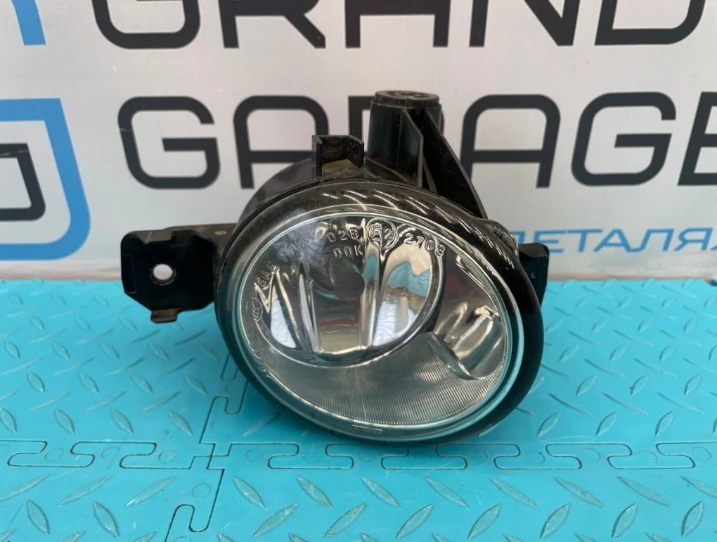 Фара противотуманная Bmw X5 2009 63177184318 E70 N52B30AF 3.0, передняя правая