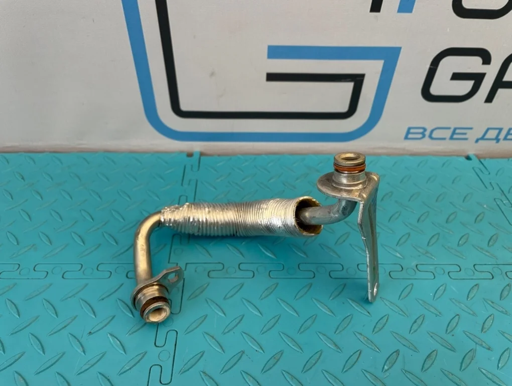 Патрубок охлаждения Bmw 4-Series 2014 11537588935 F32 N20B20B 2.0