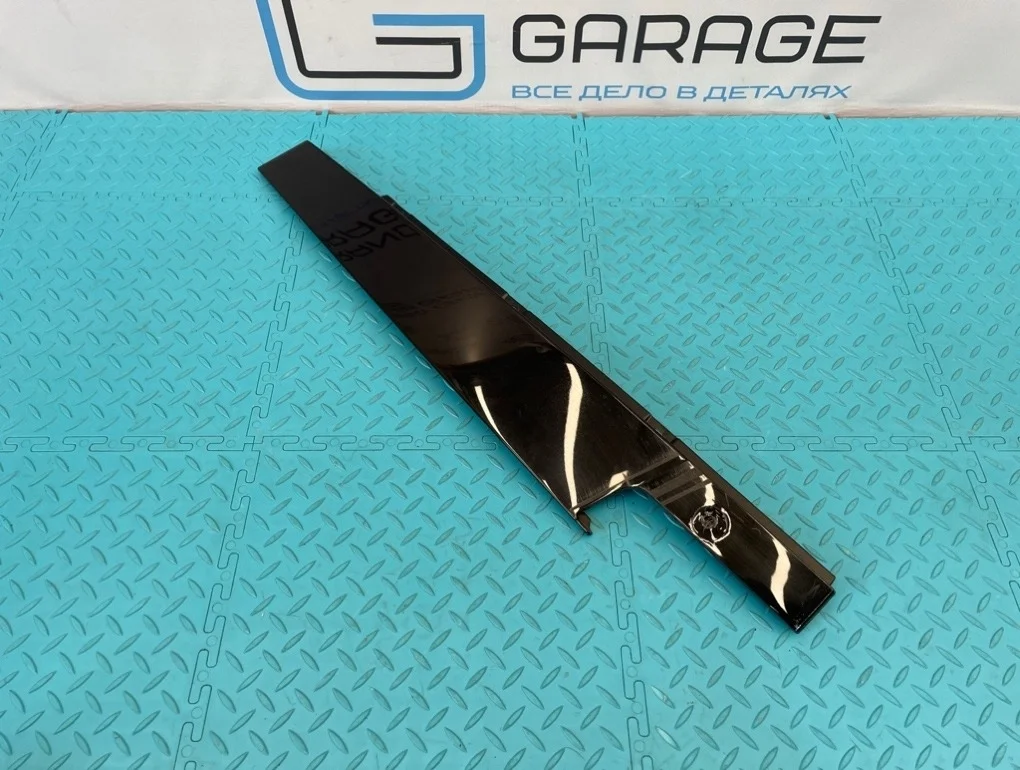 Накладка на дверь Audi A4 Allroad 2011 8K0837902M 8KH CDNC 2.0, передняя правая