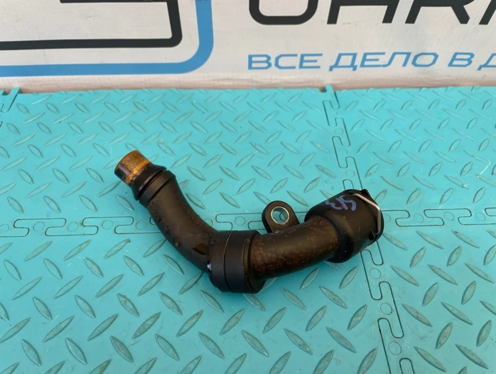 Патрубок охлаждения Mercedes-Benz E-Class 2012 A2762000452 W212 276.952 3.5