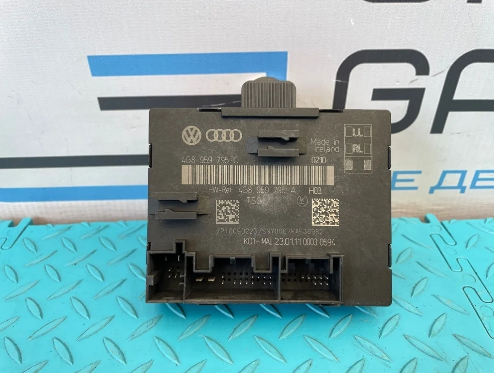 Блок двери Audi A7 2011 4G8959795D 4GA CGWB 3.0, задний