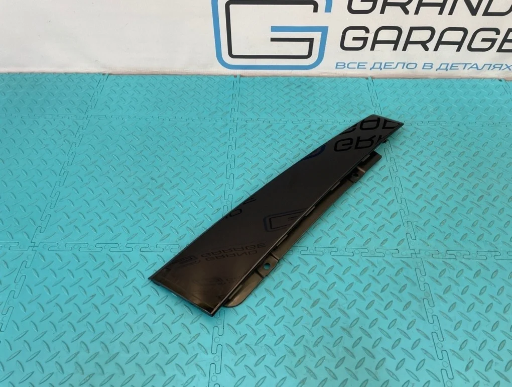 Накладка на дверь Audi A6 2013 4G0839901B C7 CHVA 2.8, задняя левая
