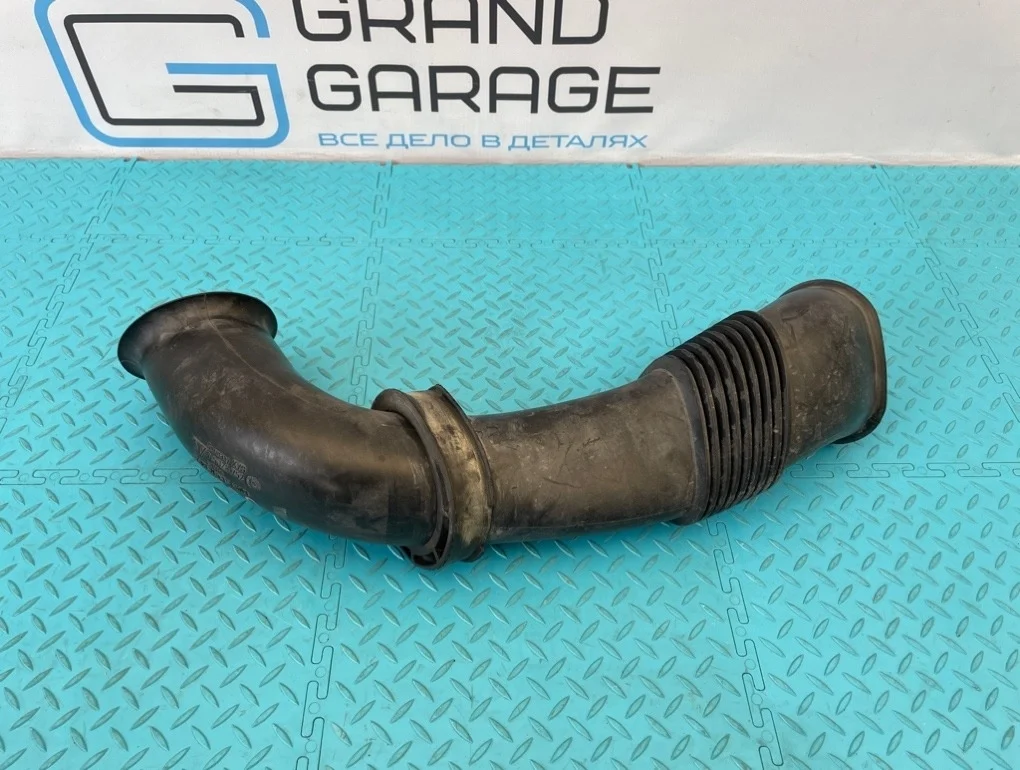 Патрубок воздушный Porsche Cayenne 2004 7L5128752 955 M02.2Y 3.2