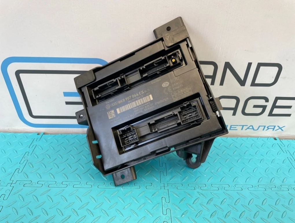 Блок электронный Audi A4 Allroad 2011 8K0907064CS 8KH CDNC 2.0