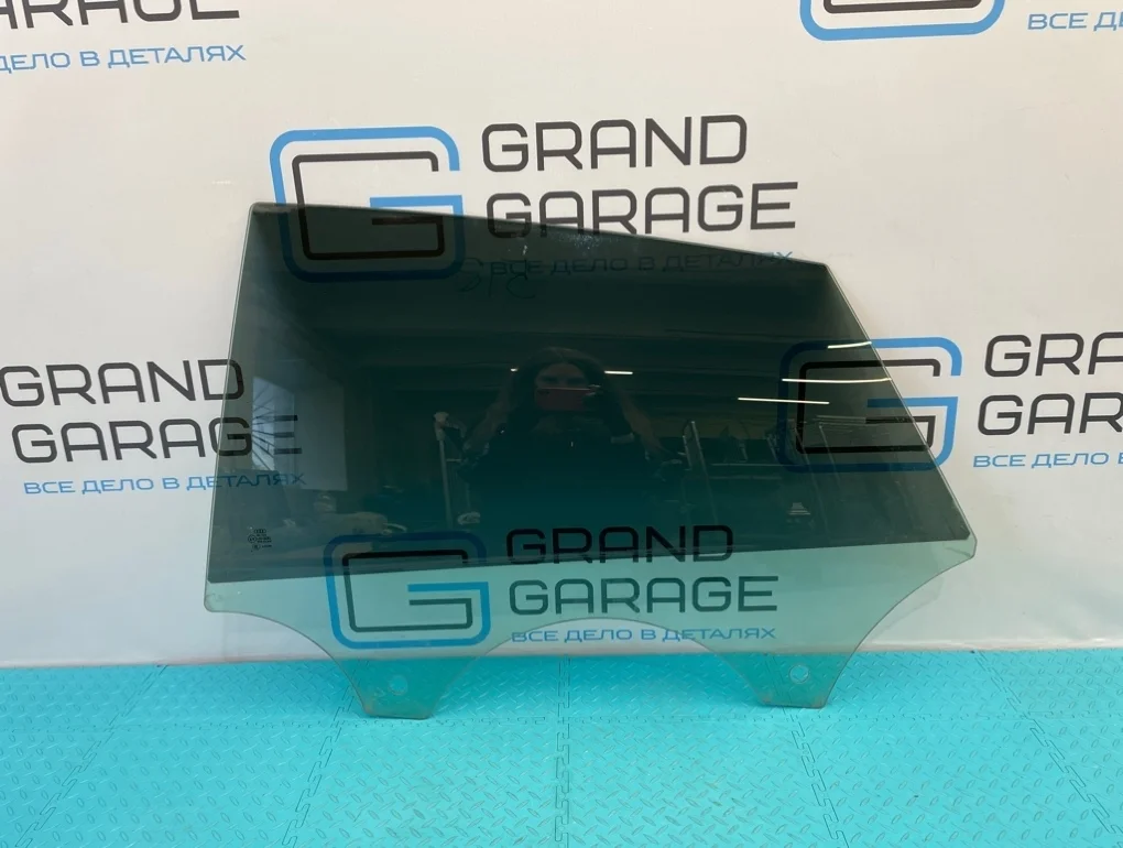 Стекло Audi A7 2011 4G8845205A 4GA CGWB 3.0, заднее левое