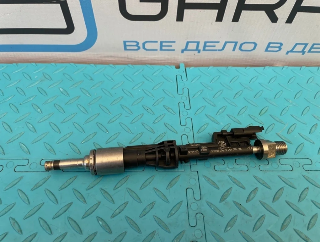 Форсунка топливная Bmw 5-Series 2012 13647597870 F11 N20B20B 2.0