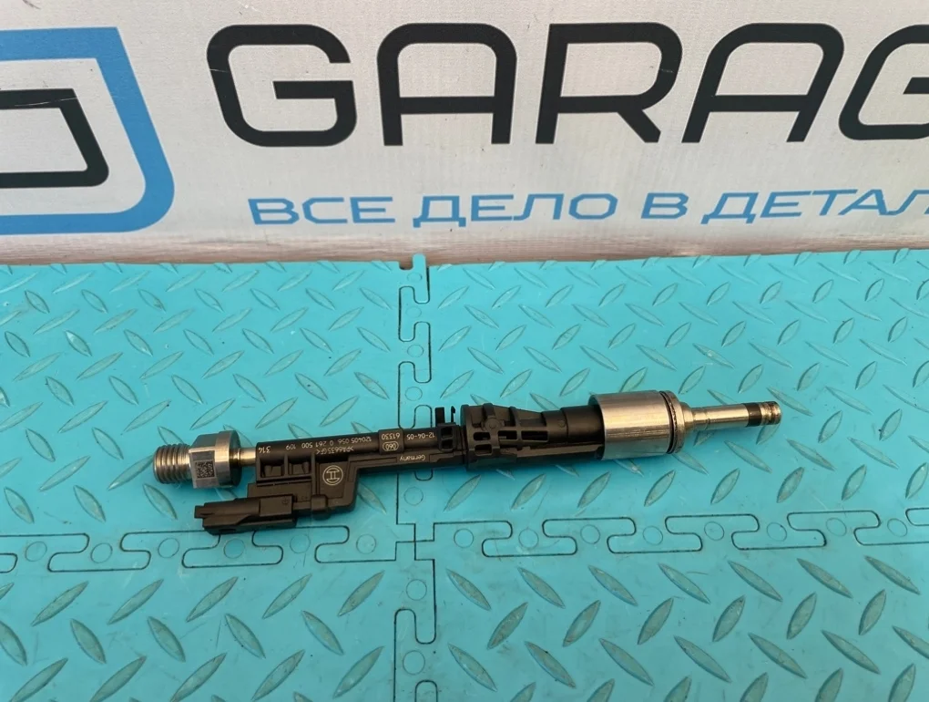 Форсунка топливная Bmw 5-Series 2012 13647597870 F11 N20B20B 2.0