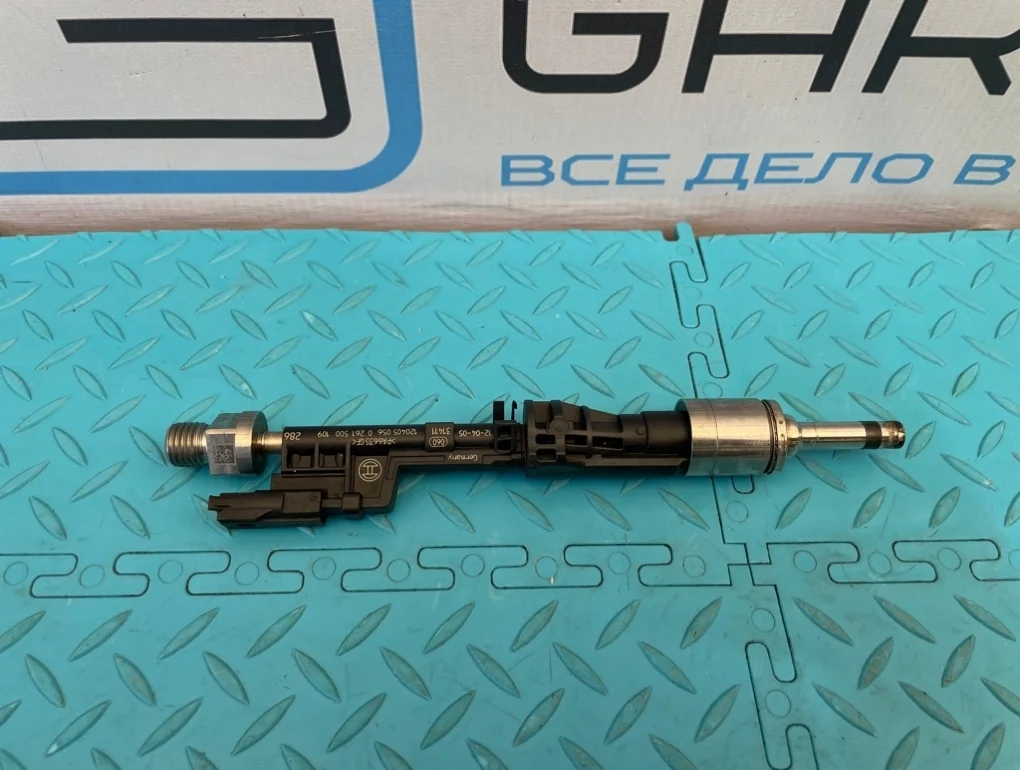 Форсунка топливная Bmw 5-Series 2012 13647597870 F11 N20B20B 2.0