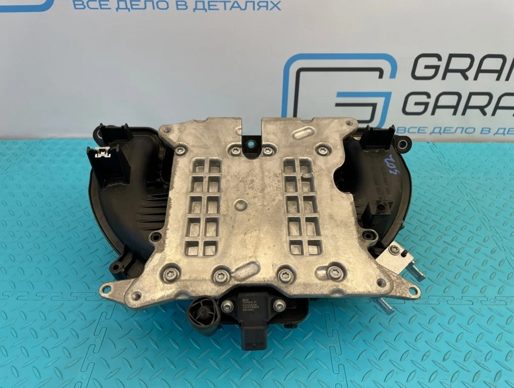 Коллектор впускной Bmw 5-Series 2012 11617588126 F11 N20B20B 2.0