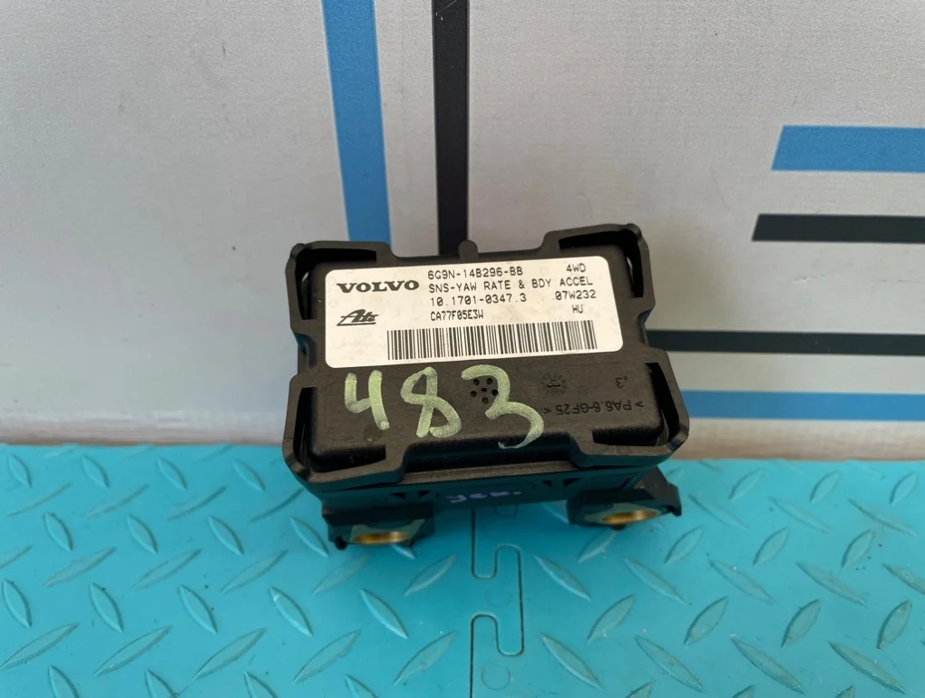 Датчик ускорения Volvo Xc70 2007 30667400 BZ B6324S 3.2