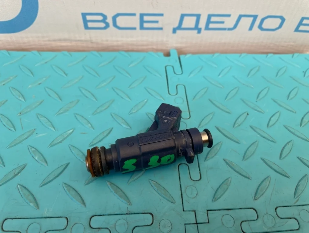 Форсунка топливная Mercedes-Benz E-Class 2002 A1120780149 W211 112.949 3.2