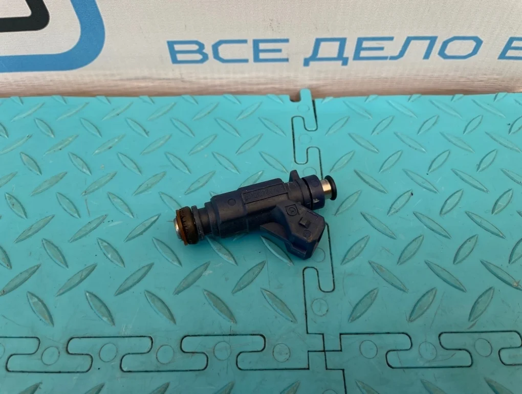 Форсунка топливная Mercedes-Benz E-Class 2002 A1120780149 W211 112.949 3.2