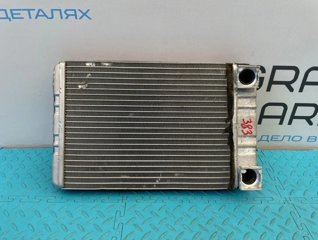 Радиатор печки Mercedes-Benz C-Class 2006 A2038300161 W203 271.940 1.8