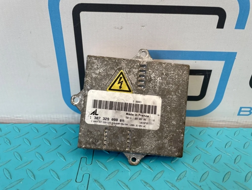 Блок розжига ксенона Mercedes-Benz C-Class 2006 A2038208885 W203 272.920 2.5