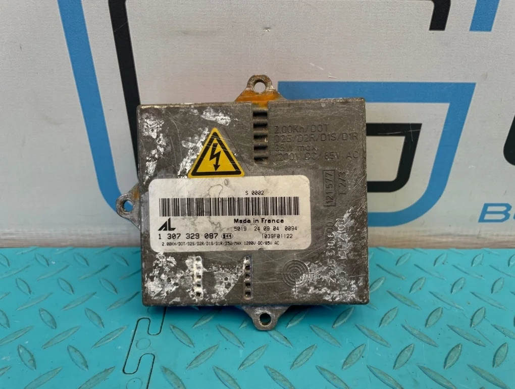 Блок розжига ксенона Mercedes-Benz S-Class 2001 A2208207085 W220 112.944 3.2