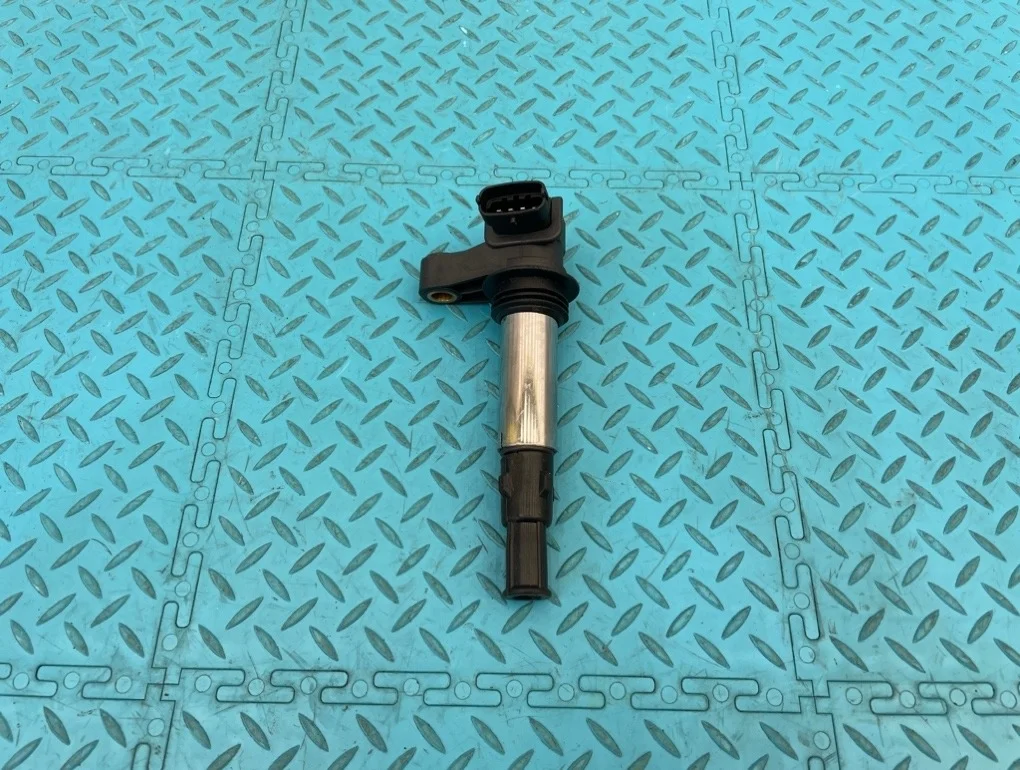 Катушка зажигания Cadillac Cts 2009 19418102 GMX322 LLT 3.6