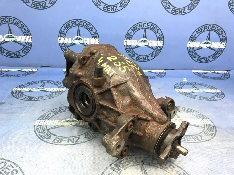 Редуктор Mercedes-Benz S-Class 2213502614 W221 273.924 4.7, задний