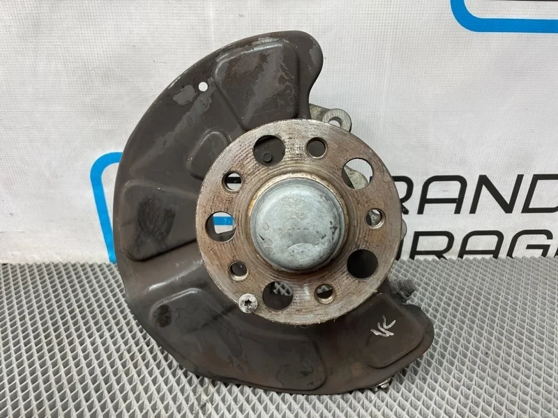 Кулак Mercedes-Benz E-Class 2123322301 W212, передний левый