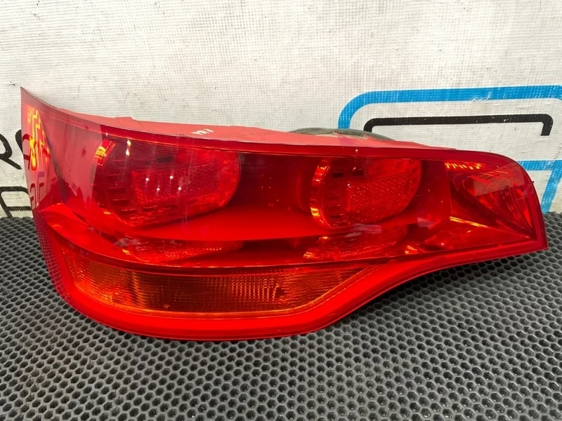 Фонарь Audi Q7 4L0945093 4LB, левый