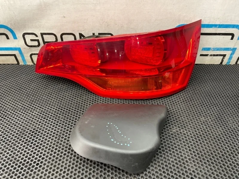 Фонарь Audi Q7 4L0945094 4LB, правый
