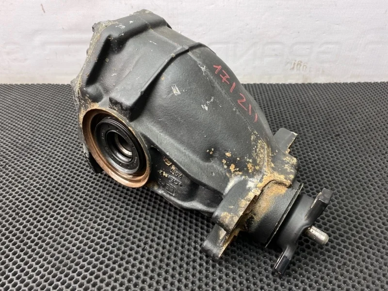 Редуктор Mercedes-Benz E-Class 2003 2113509614 W211 112.949 3.2, задний