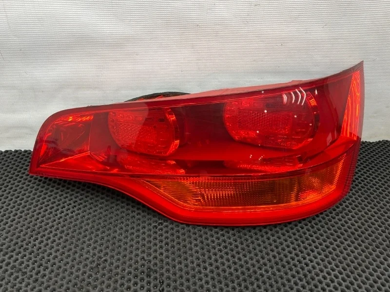 Фонарь Audi Q7 2008 4L0945094 4LB BHK 3.6, правый
