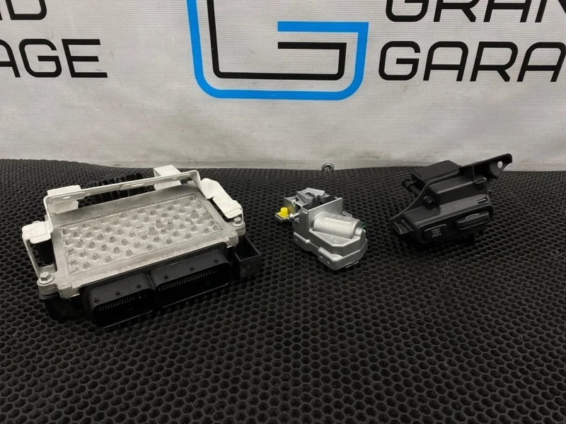 ЭБУ комплект Volvo Xc70 2008 31202090 BZ B6324S 3.2