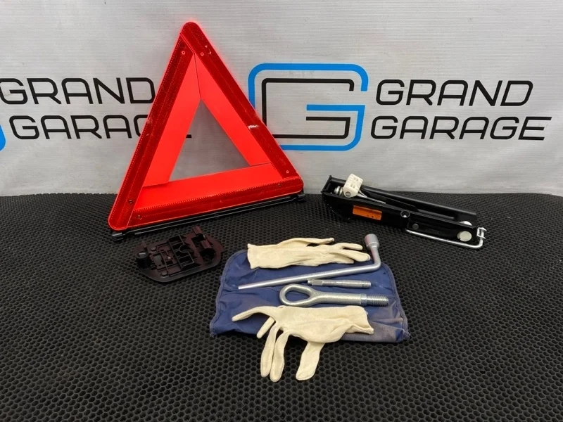 Набор инструментов Mercedes-Benz E-Class 2115830215 W211 272.922 2.5