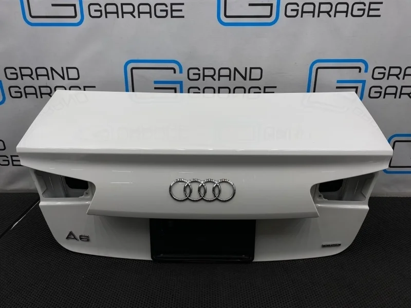 Крышка багажника Audi A6 2013 4G5827023C C7 CHVA 2.8